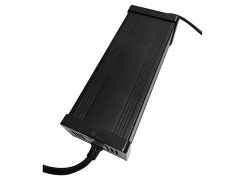 21V5A 850g AC منبع تغذیه ولتاژ ثابت ولتاژ منجر به برق DC قدرت 105 وات